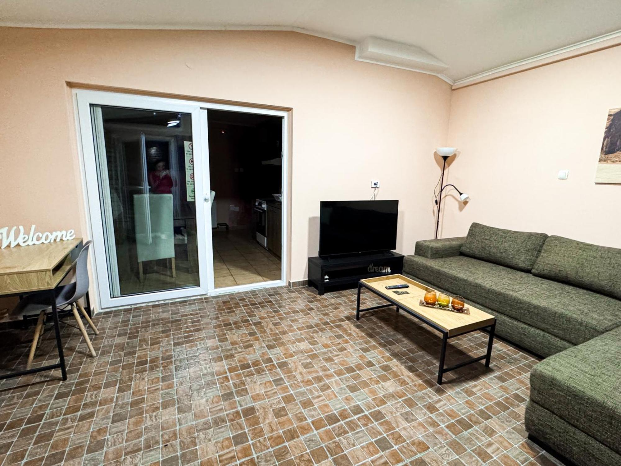 Kk Apartment Backa Topola Exterior photo